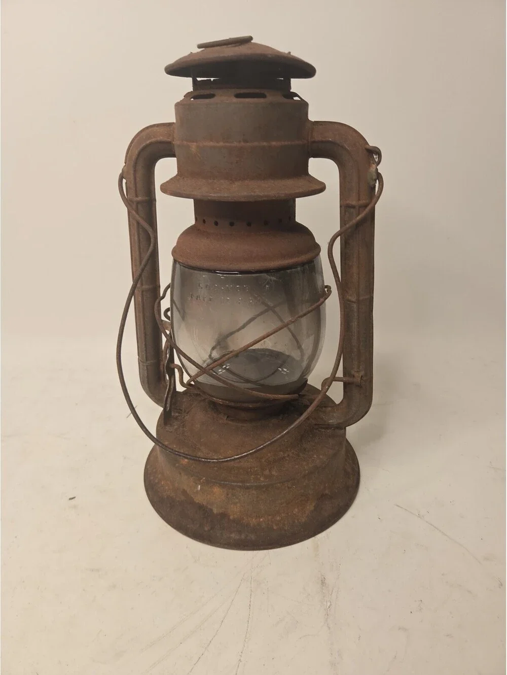 Dietz No. D-Lite Lantern Antique Kerosene Loc-Nob Globe N.Y. USA